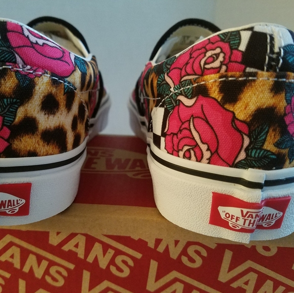 Vans Checkerboard Slip on. New. Mens Sizes: 5 & 5.5. main image 4